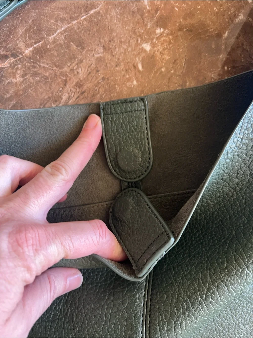 Dark Green GAP Hobo Bag with magnetic closure and attached wallet